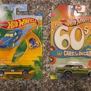 HOW WHEELS LOT OF 2 unopened